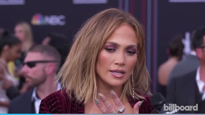 Jennifer Lopez & DJ Khaled Put on Dazzling Performance of ‘Dinero’ at the Billboard Music Awards