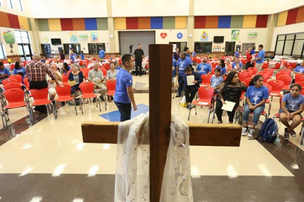 Hispanic church marks 100th birthday, continues search for building