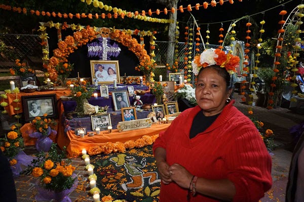 Remembering the Dearly Departed: Day of the Dead Celebration