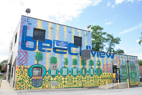 Hispanic business incubator brings resources to entrepreneurs in Beechview