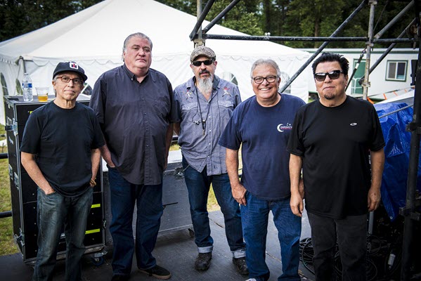 Still rocking: Los Lobos’ Louie Pérez talks music, America and 45 years on the road