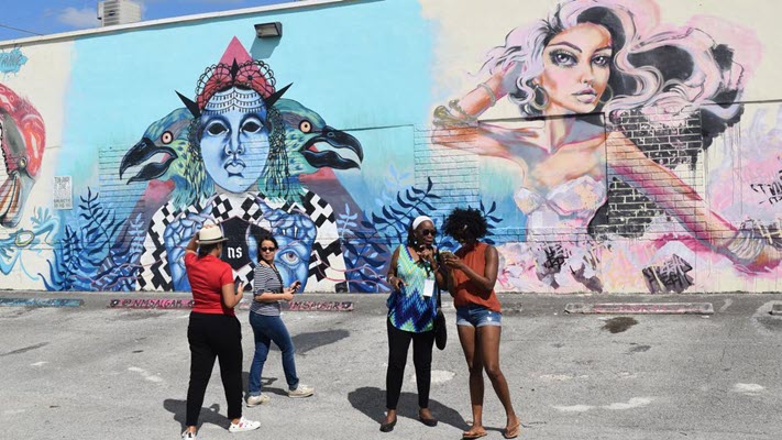 Miami residents learned about Hialeah’s Hispanic heritage during recent tour