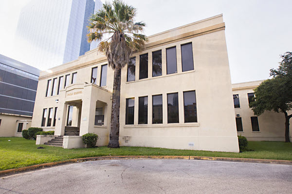 City Offers $10 Million to County for Palm School