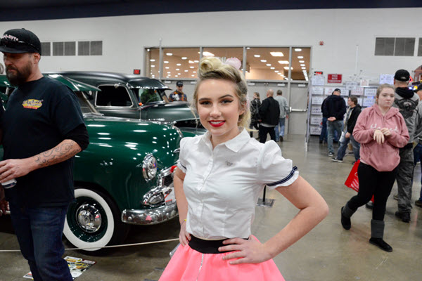 Classic cars, gearheads, and pinups we saw at Autorama 2020